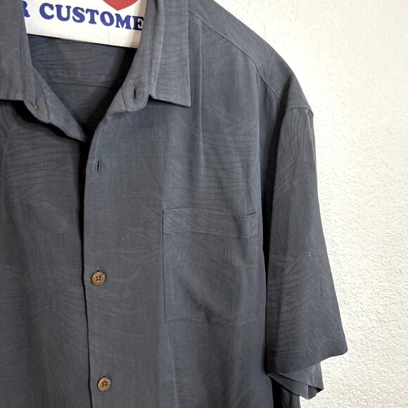 Tommy Bahama Silk Hawaiian Button Up Shirt Mens Size XL Navy Gray Resort Golf - Picture 3 of 6